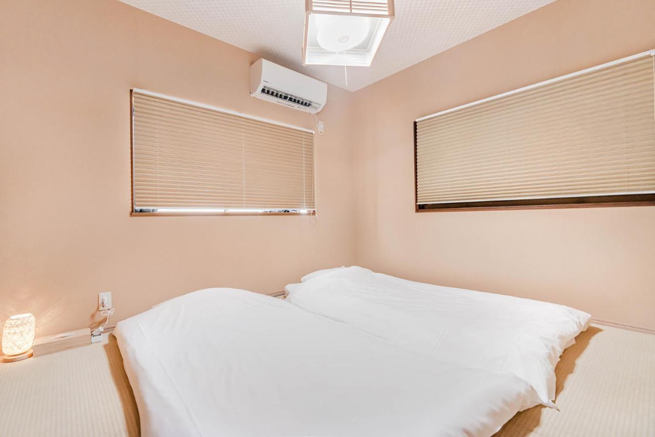 桜の宿赤金three Two Toilets เกียวโต